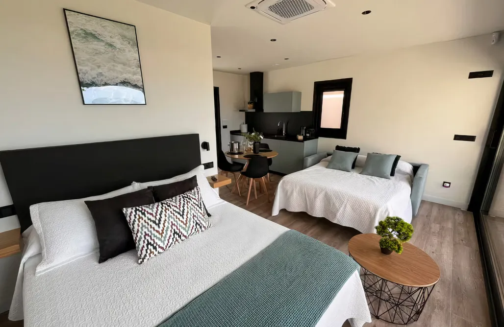 AlohaCamp Praia da ucha 3