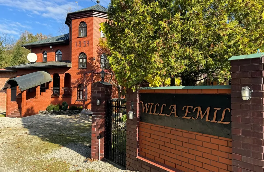 Willa Emil z Balią ogrodową AlohaCamp