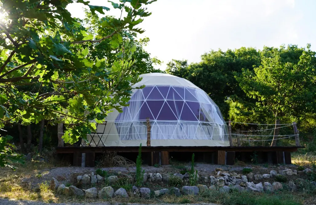 noclegi AlohaCamp glamping giardino muzeum a gisa 4
