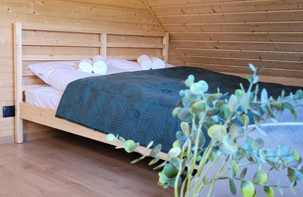 AlohaCamp Sękowy Domek 2