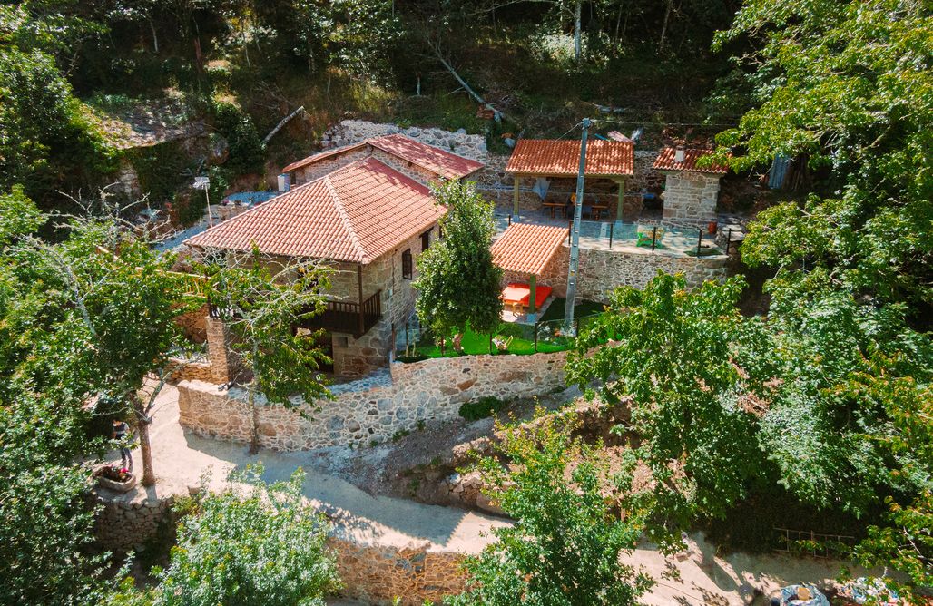 AlohaCamp accommodation Casa Escondida Aveiga 3