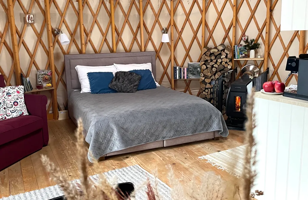 AlohaCamp accommodation Jurta w Dolinie Niedźwiadka 3