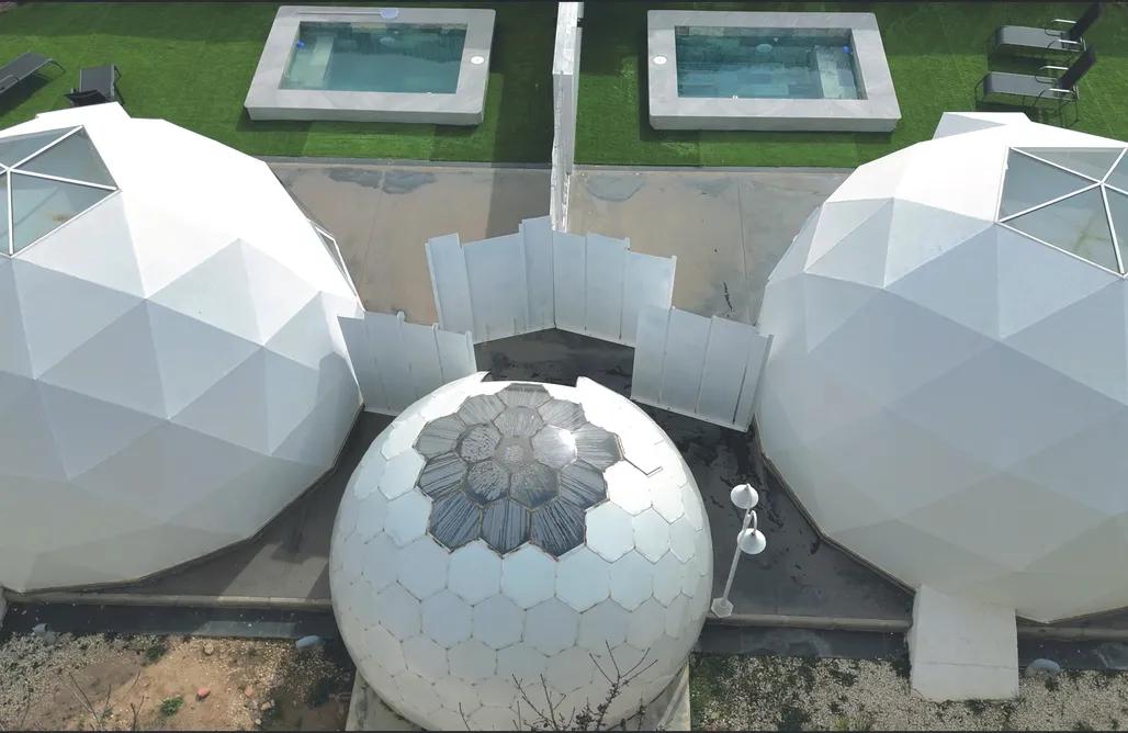 Cabaña Romántica Para Pareja Glamping - Nyxia dome Luna Nueva, Llena, Azul 2