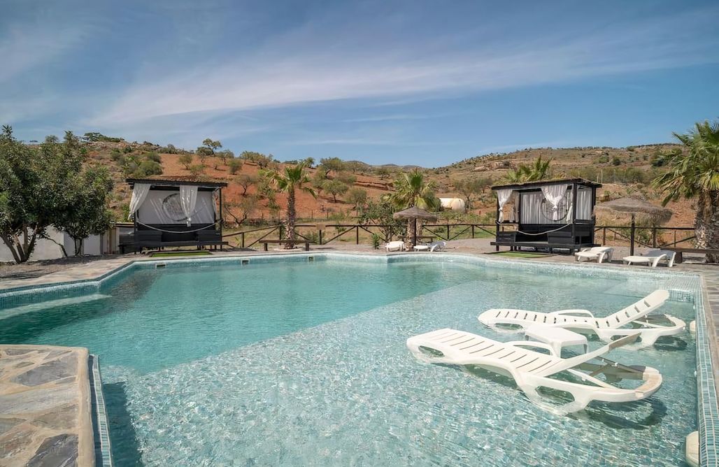 alojamientos AlohaCamp Paraje la Suerte Cortijo la Suerte 4