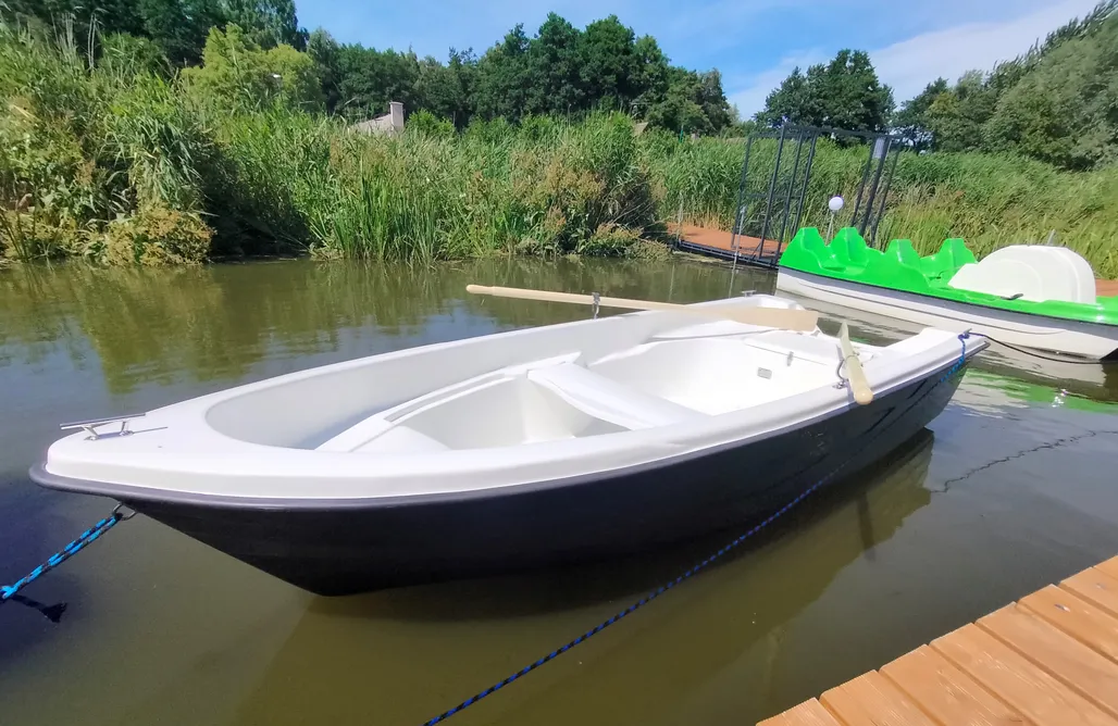 Wicie Domki Sunrise HouseBoats 1