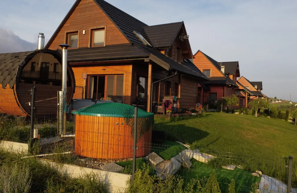 noclegi AlohaCamp Chatka Bernadka - w sercu Gorców 2