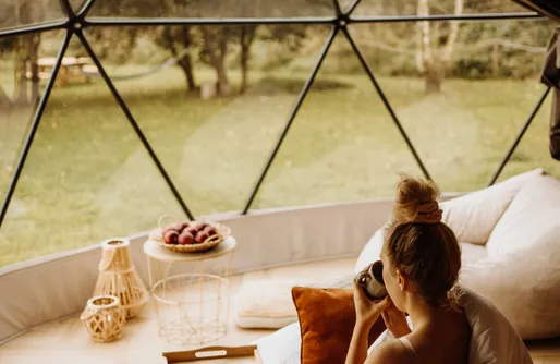 Zdjęcie obiektu Czorsztyn Glamp - ekskluzywny glamping z własną plażą nad jeziorem Czorsztyńskim