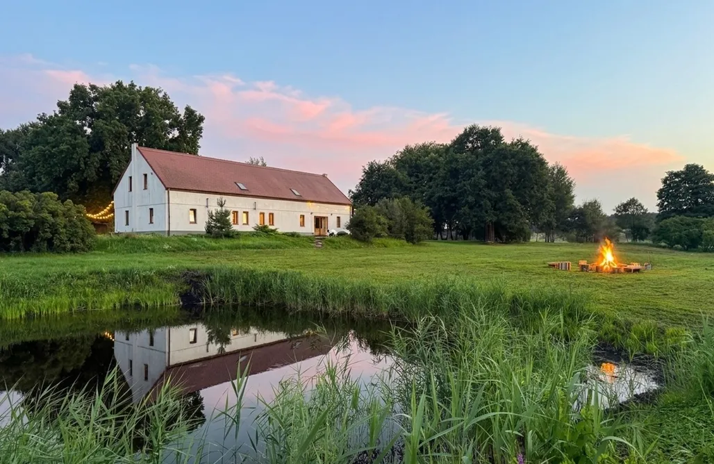 Domek Na Wynajem 🏡 Horyzont Zdarzeń — Siedlisko Ciemnego Nieba 3