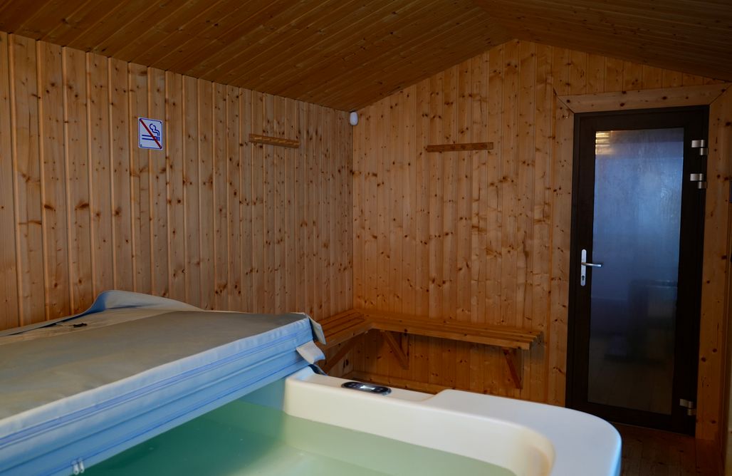noclegi AlohaCamp Zajęcze Domki 1