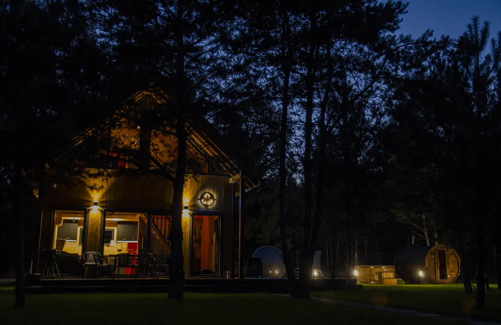 AlohaCamp Dom na krańcu lasu 1