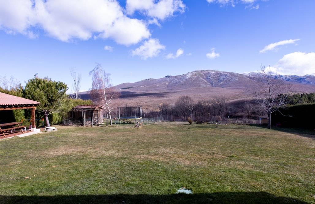 Hotel con Piscina Privada Madrid San Benito La Casa de mis Abuelos 1