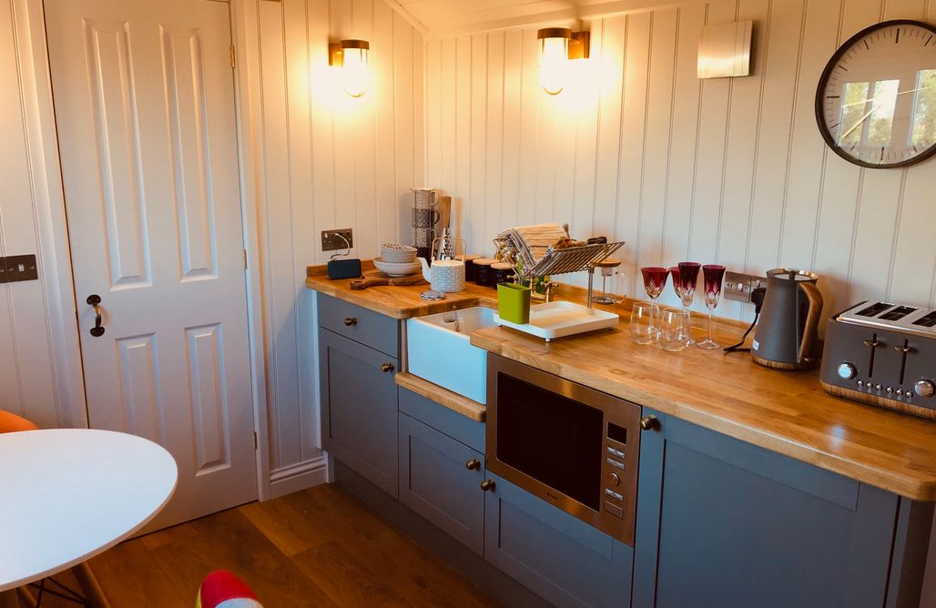 AlohaCamp Hideaway Hut & Hot Tub 4