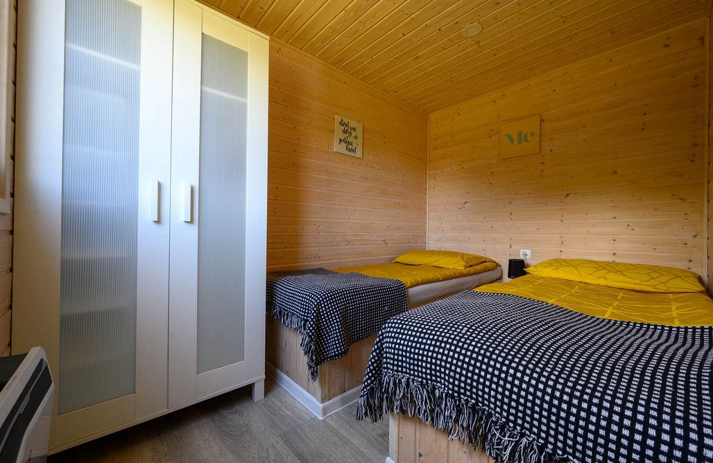 AlohaCamp Domek komfort z jacuzzi 4A 4