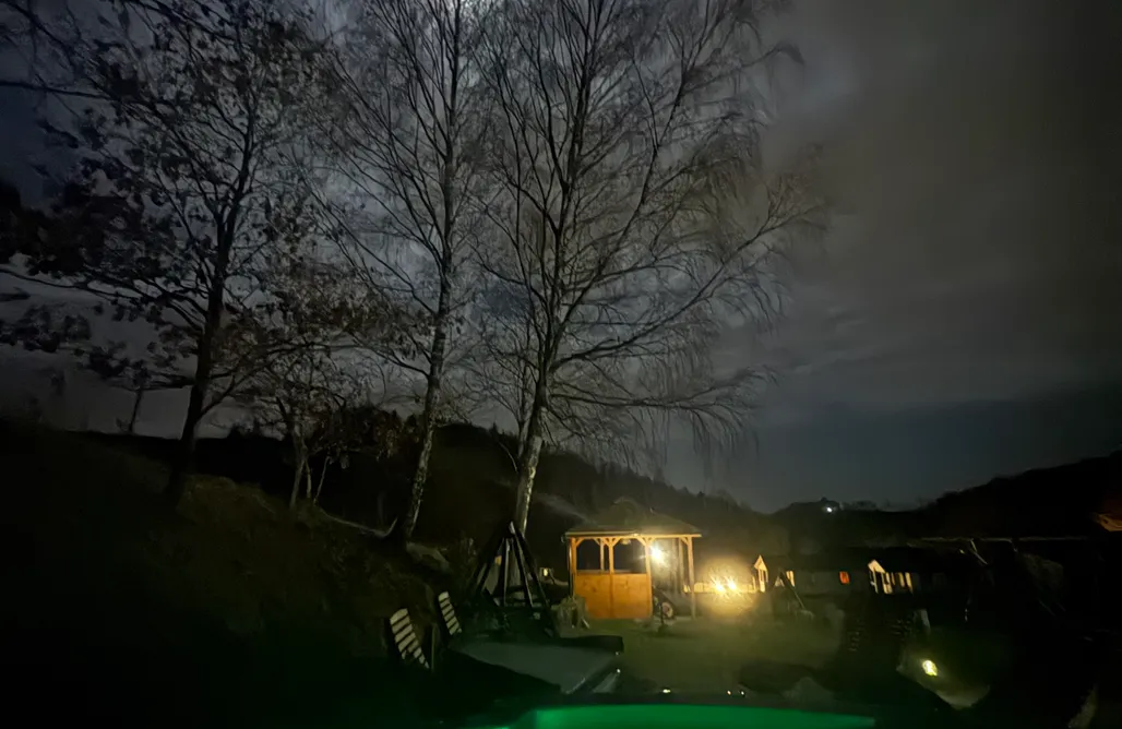 noclegi AlohaCamp Domki u OIi - strefa relaksu z balią 5