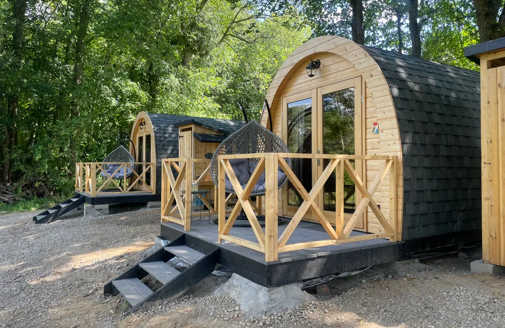 Hel noclegi z psem Gościn nad Drawą Glamping 2