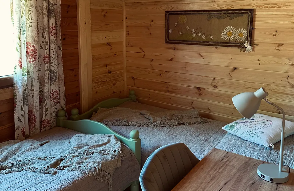 AlohaCamp Domek nad stawem Uroczysko 4