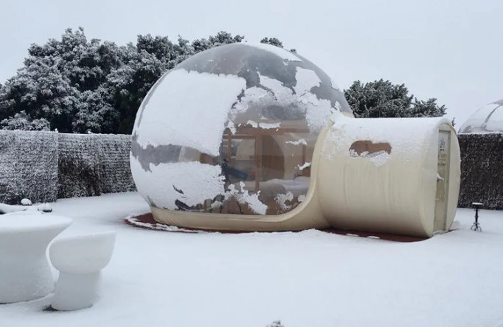 AlohaCamp Halley burbuja  baño interior 1