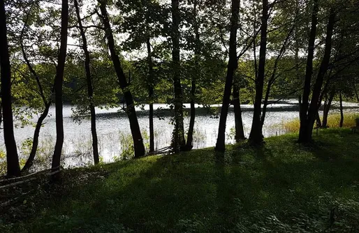 Zdjęcie obiektu Miejsce kamperowe i namiotowe - Agroturystyka Nasza Osada Obozin