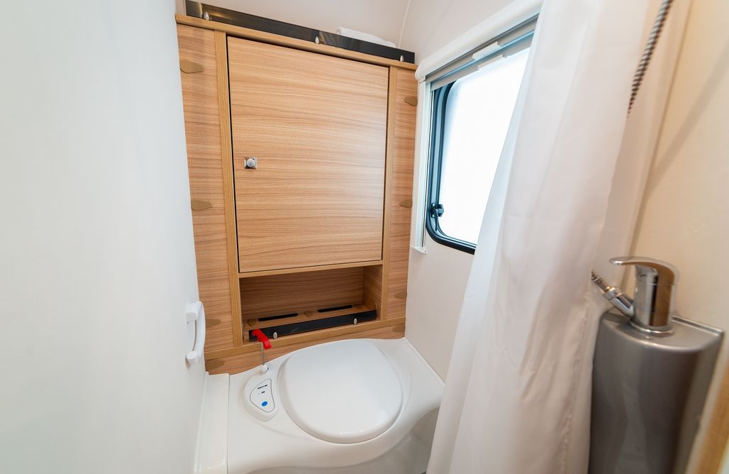 AlohaCamp Komfortowa przyczepa VIP 1