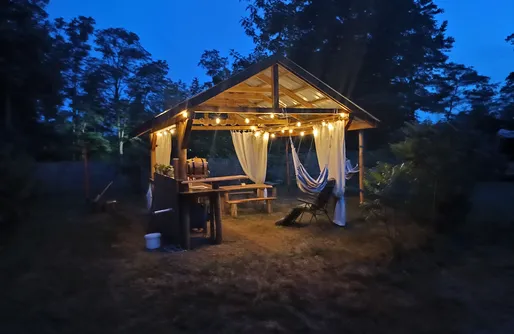 Zdjęcie obiektu WoodCamping-Otulony Puszczą Kampinoską