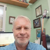 santiago propietario La Casa de Piedra, una ventana al paraíso