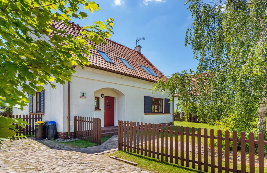 AlohaCamp Dom Zamkowa 3 z własną łódką oraz ogrodzonym ogrodem 1