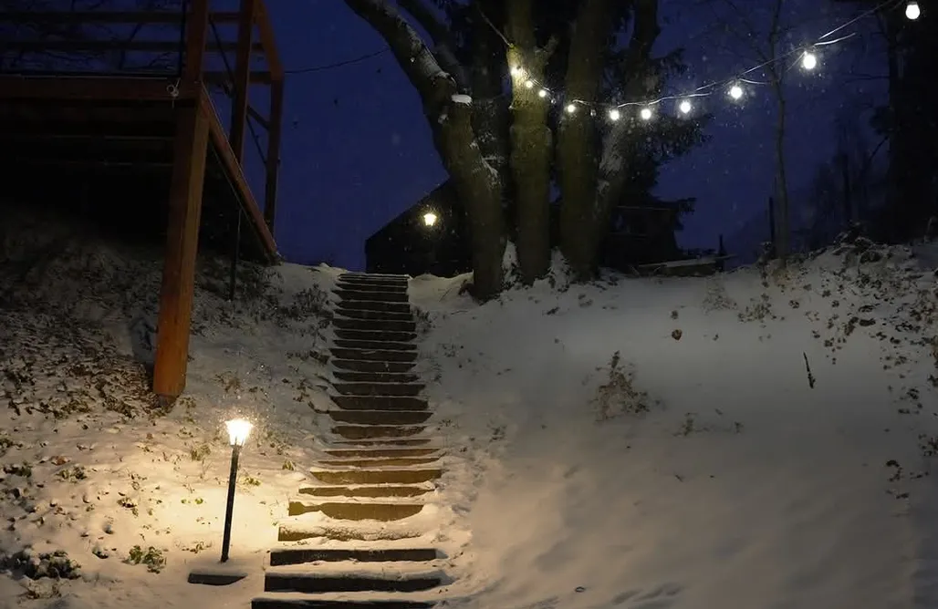 noclegi AlohaCamp Nad Narvią - Dom na drzewach 1