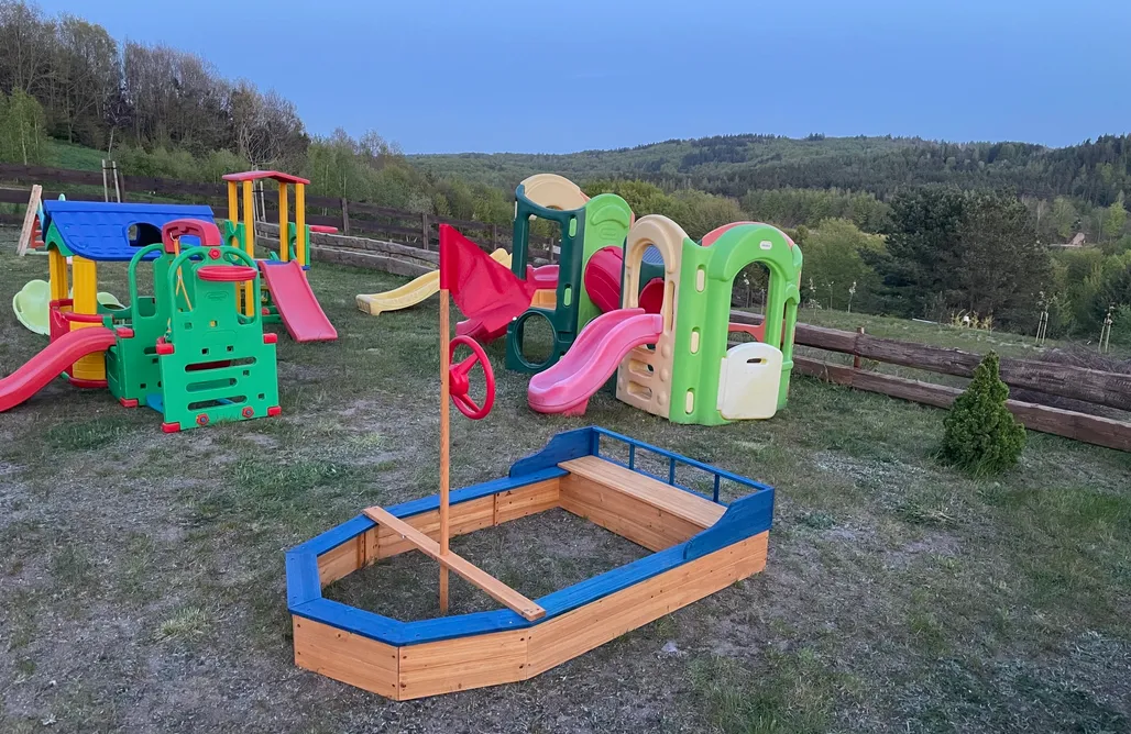 noclegi AlohaCamp Chata pod Strzechą 1