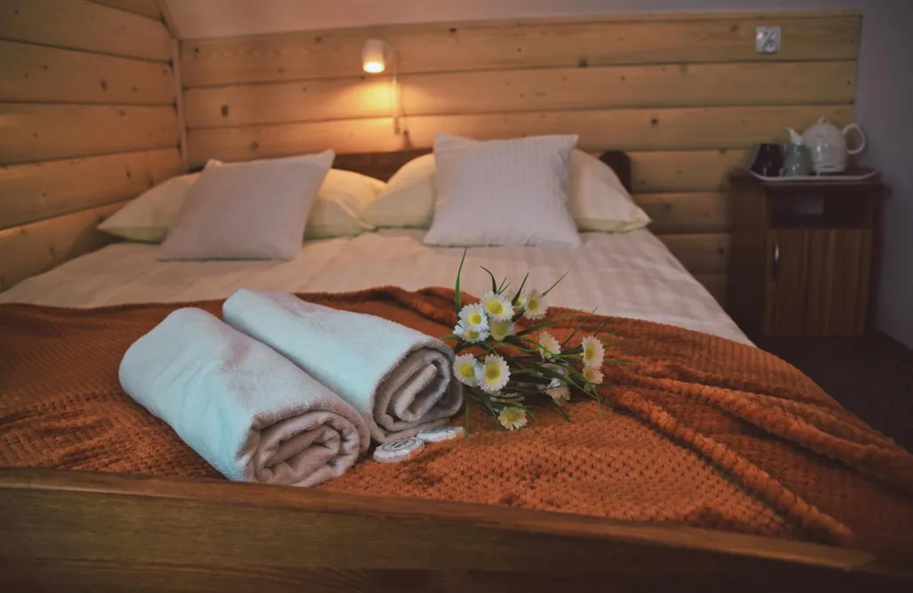 AlohaCamp Pokój czteroosobowy z łazienką i widokiem na góry 2