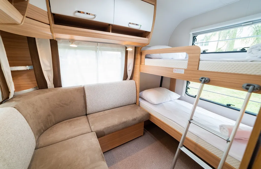 AlohaCamp Komfortowa przyczepa VIP 3