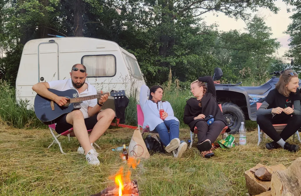 Pole Namiotowe Mikołajki Miejsce kamperowe - Przystań nad Krzywym  2
