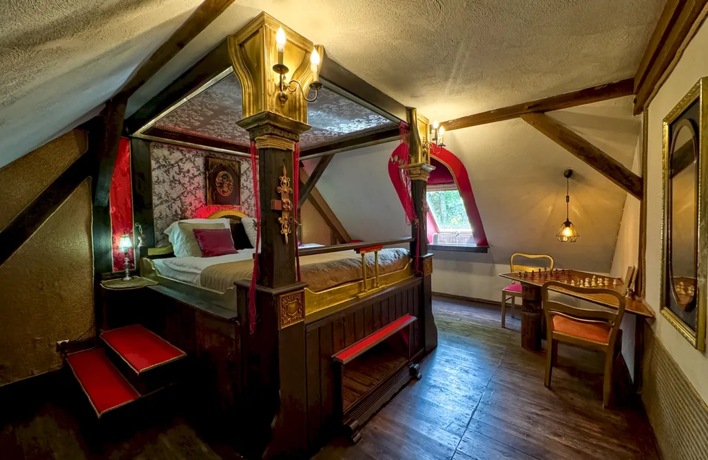 Alloggio AlohaCamp Historyczny Domek z Sauną, Pubem i Tarasem nad Rzeką 5