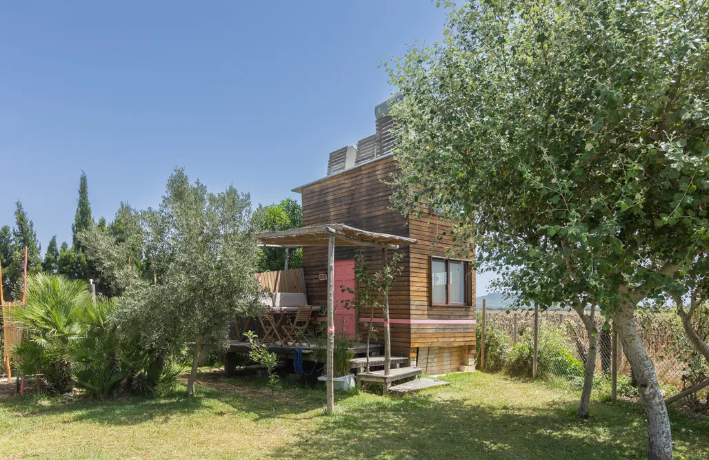 alojamientos AlohaCamp Torre Tierra - tiny house 2