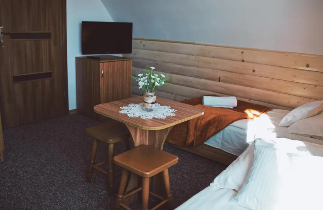 AlohaCamp Pokój czteroosobowy z łazienką i widokiem na góry 4