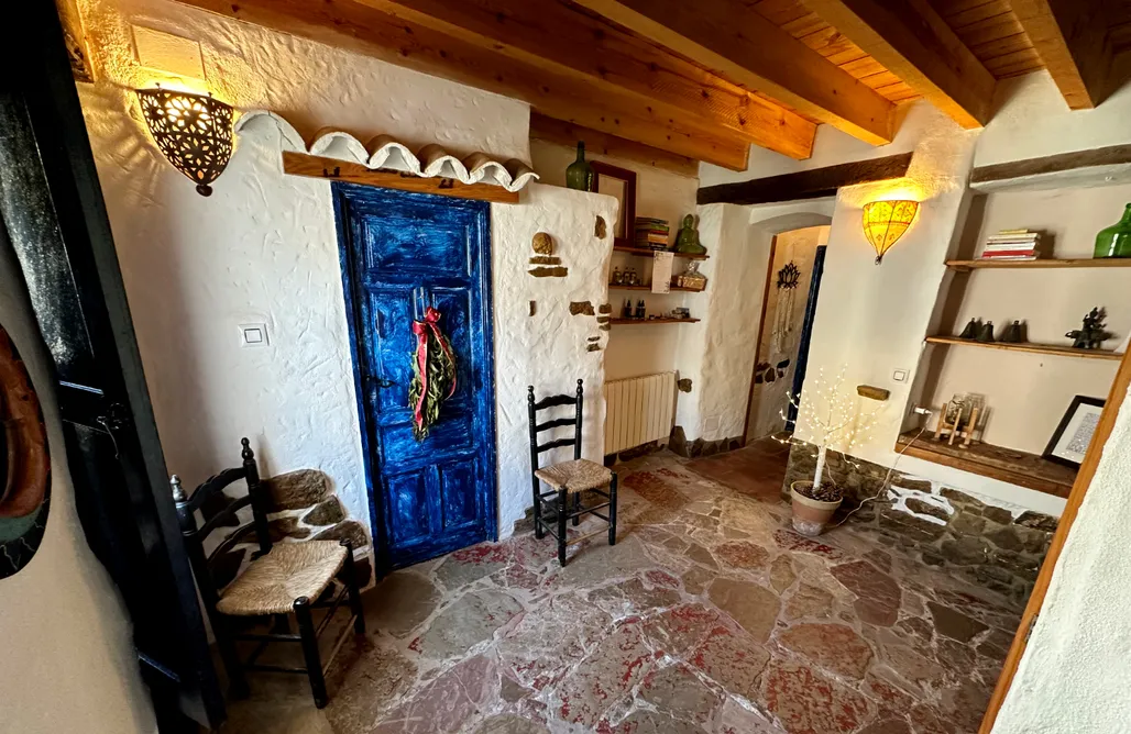 AlohaCamp Cinco Lunas Room 1 1