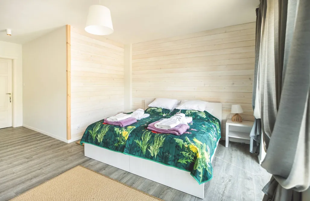 AlohaCamp Pokój trzyosobowy z widokiem na Śnieżnicę 4