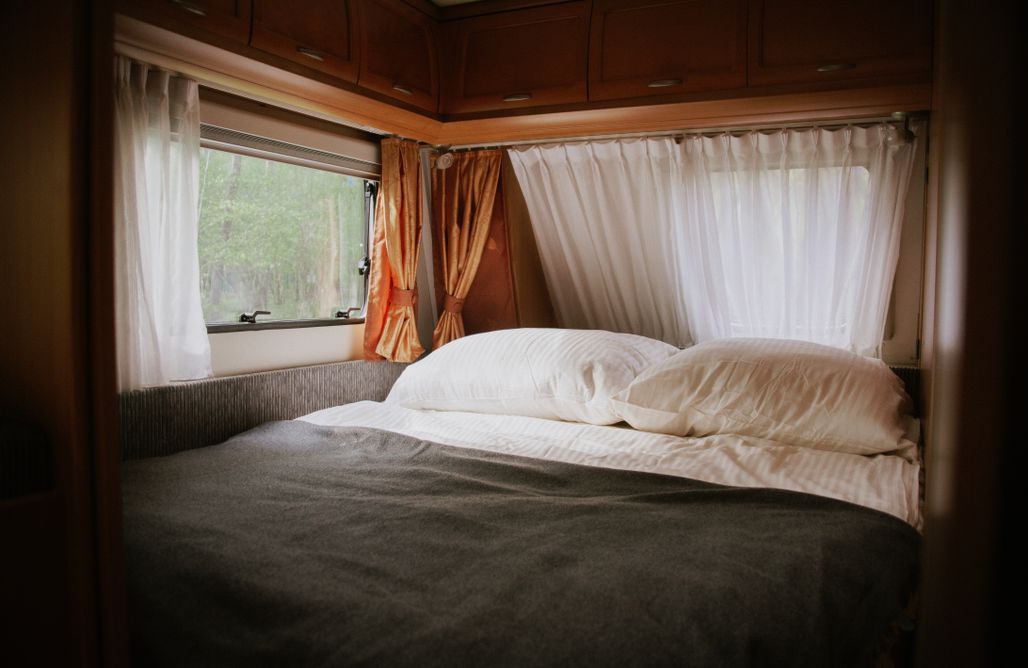 AlohaCamp Szumi las, szumi morze - przyczepa kempingowa 2