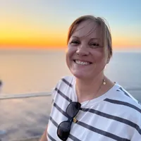 Jeannine Gastgebe NiKoPes' Triangle Vacation Home