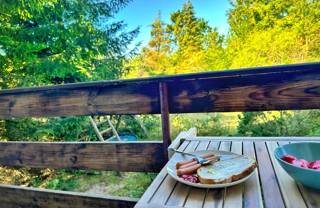 noclegi AlohaCamp Widny Jaś zaprasza z psem nad jezioro na Kaszuby 5