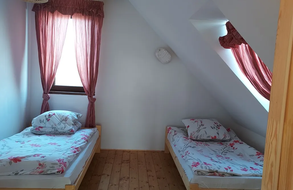 AlohaCamp Żeremisko - klimatyczny dom na odludziu 4