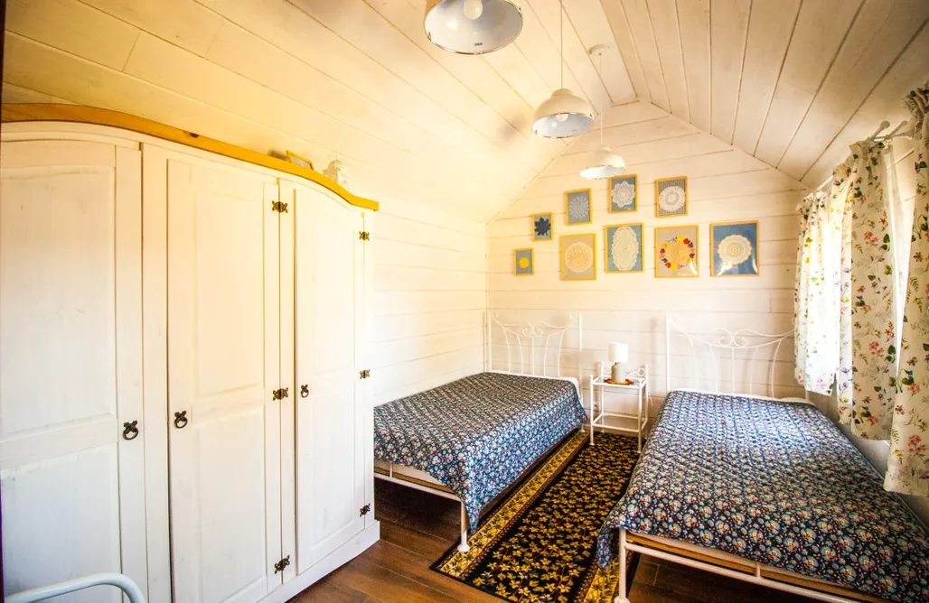 AlohaCamp Drewutnia 3