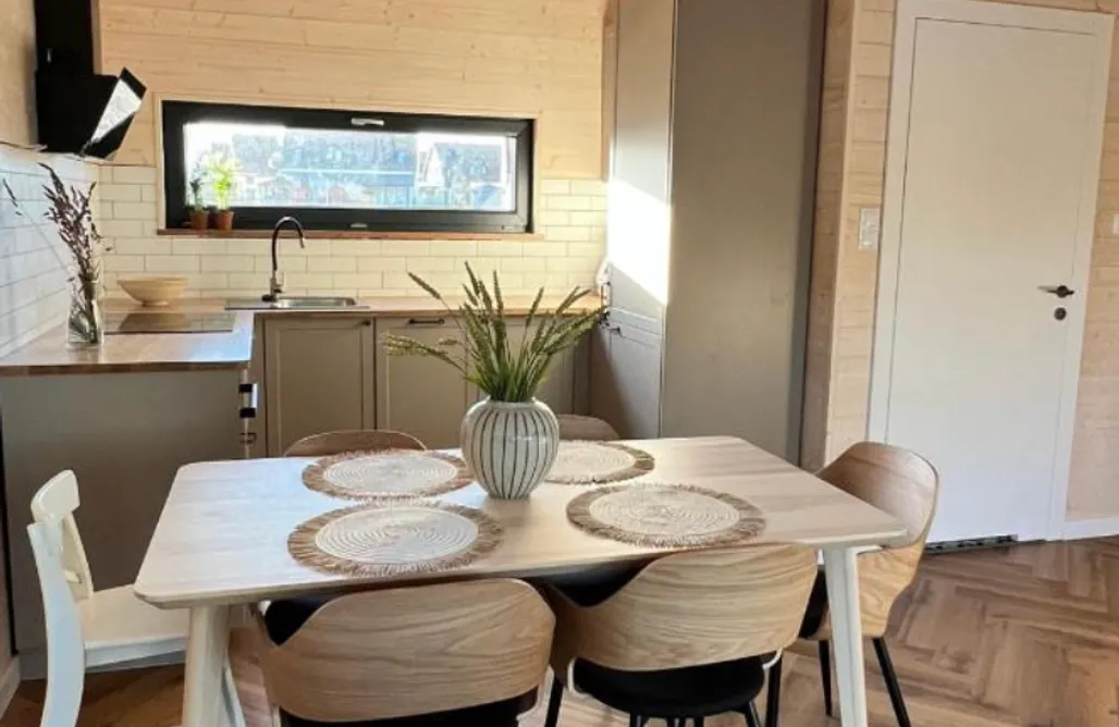 AlohaCamp Wood House 2