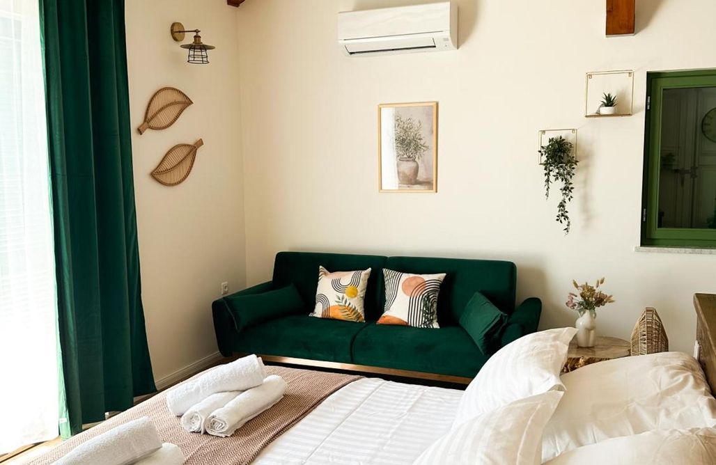 AlohaCamp Studio s pogledom na bazen 4