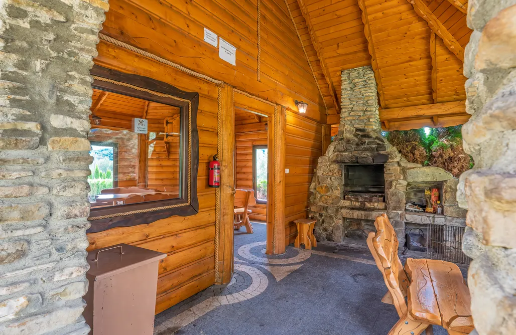 Jaworina - domki i apartamenty ze strefą SPA  AlohaCamp