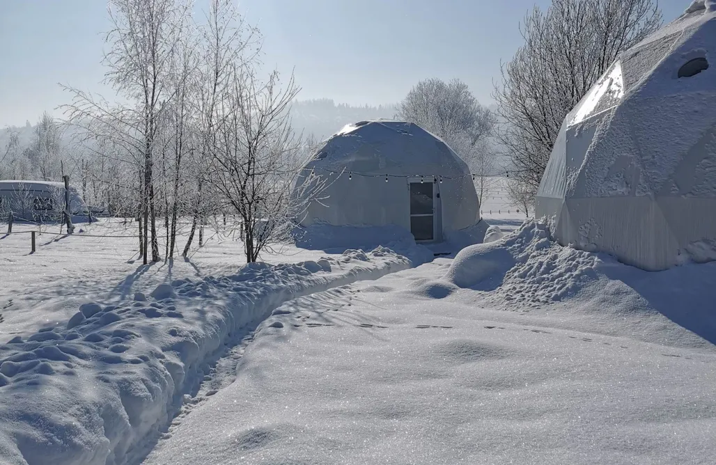 Alloggi AlohaCamp Czorsztyn Glamp - ekskluzywny glamping z własną plażą nad jeziorem Czorsztyńskim 1