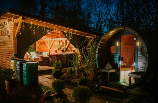 Zdjęcie obiektu Aloha Glamp - Okrągłe domki z balią przy rzece i lesie. Szlaki, stok narciarski. 