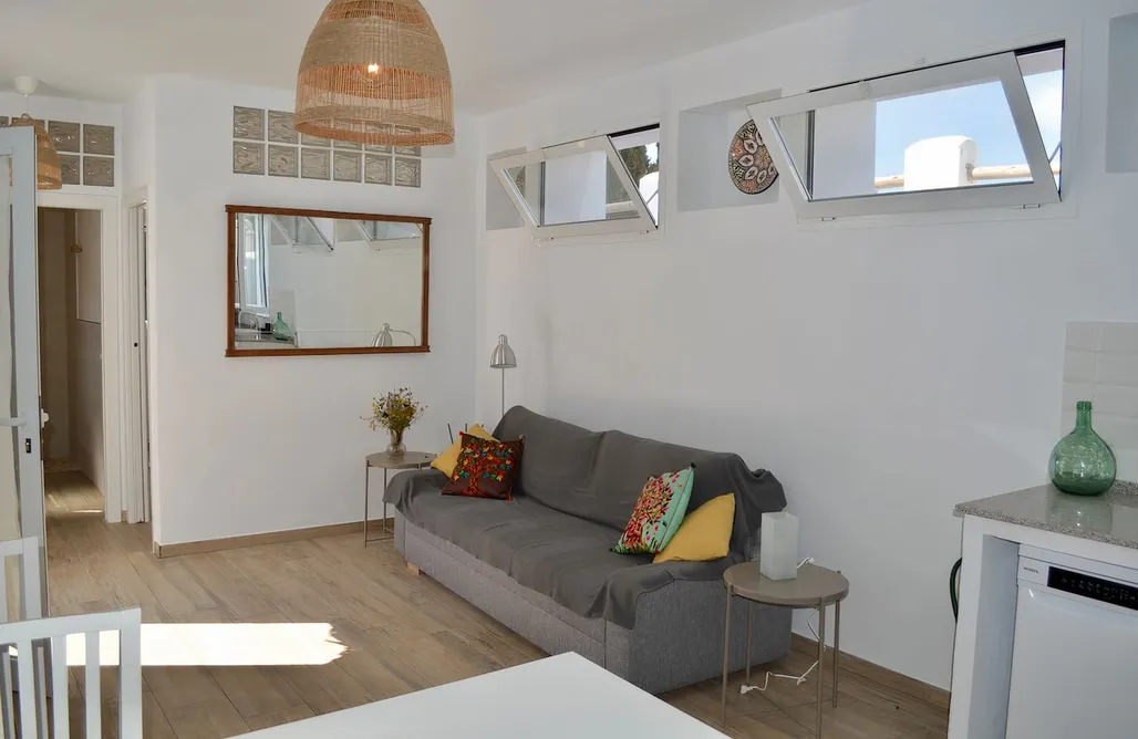 AlohaCamp "La Gitana" newly renovated apartment 3