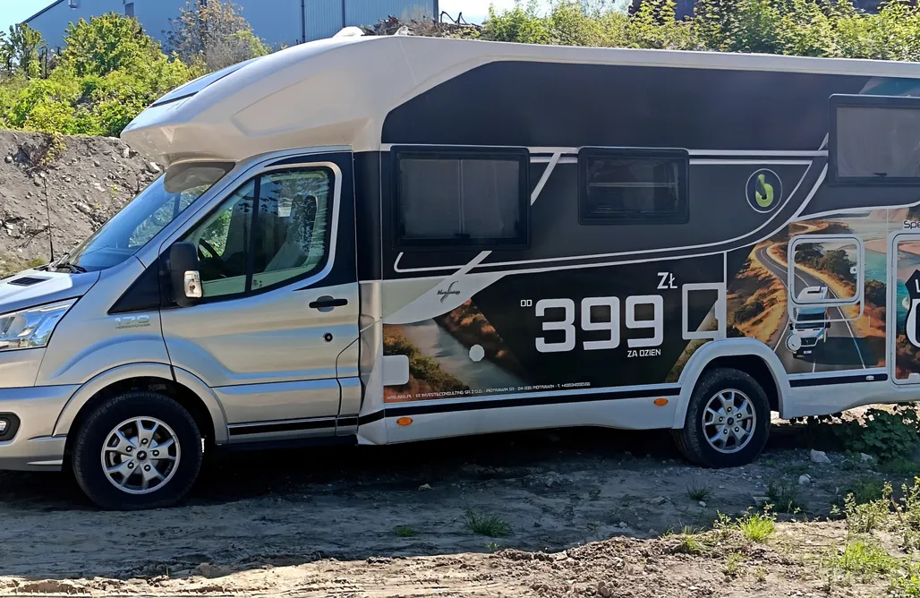 Fajne Miejsca na Wakacje w Polsce Kamper Benimar Tessoro 463 | prywatna sypialnia | idealny dla 4 osób 1