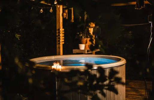 Zdjęcie obiektu Aloha Glamp - Jurty z prywatną balią | sauna | rzeka | Energylandia