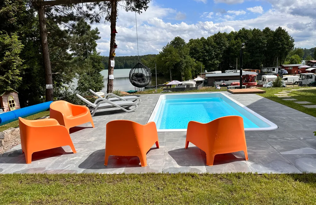 noclegi AlohaCamp HonoLulu Dom Wakacyjny z balią, sauną i basenem 1